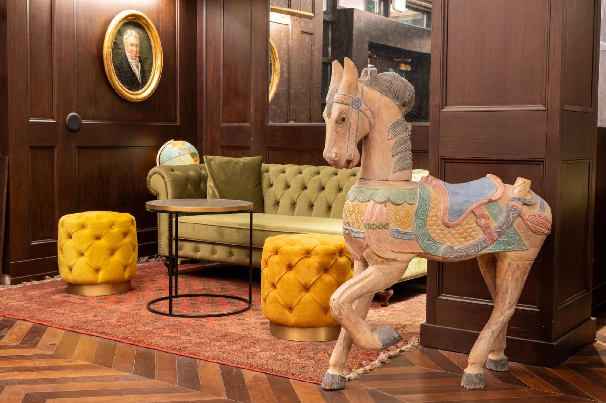 Whisky Hotel 4*